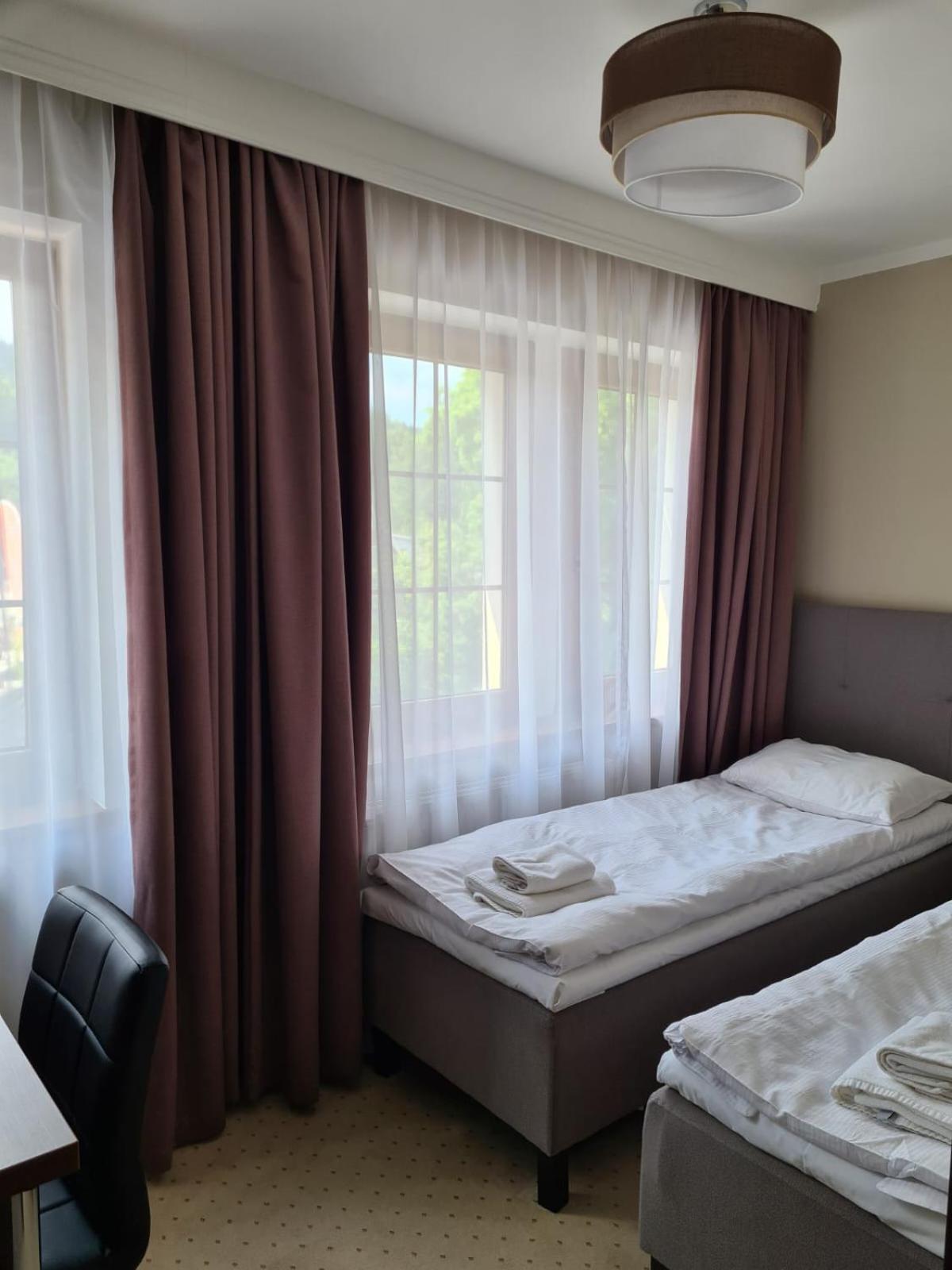 Hotel Kolorowa Карпач Экстерьер фото